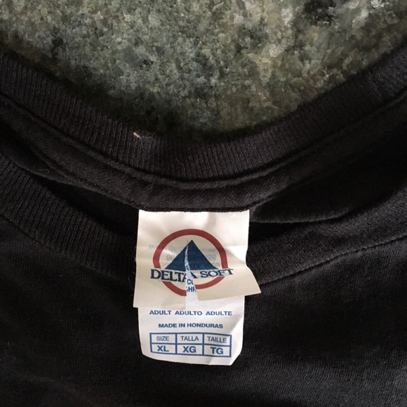 GUNS N ROSES Concert Tee - Picture 3 of 3